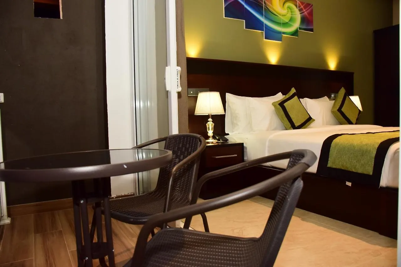 Ruvisha Beach Hotel Negombo