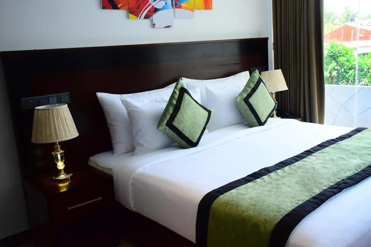 ****  Ruvisha Beach Hotel Negombo Sri Lanka